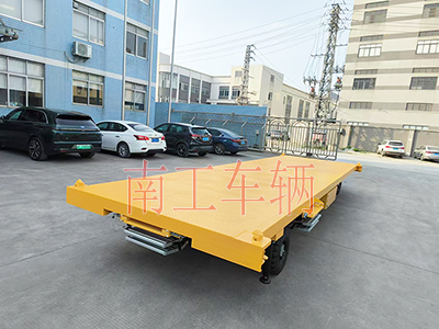 10吨【官网】带液压支腿伸缩梯工具车5I.jpg